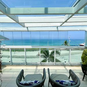 Frente Mar- Apto Pe Na Areia Com Charme E Conforto